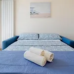 Guesthost - Tre Ponti Panoramic Seaview Apartment *