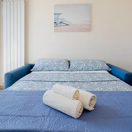 Guesthost - Tre Ponti Panoramic Seaview アパート *