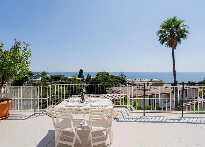 Guesthost - Tre Ponti Panoramic Seaview Lejlighed *