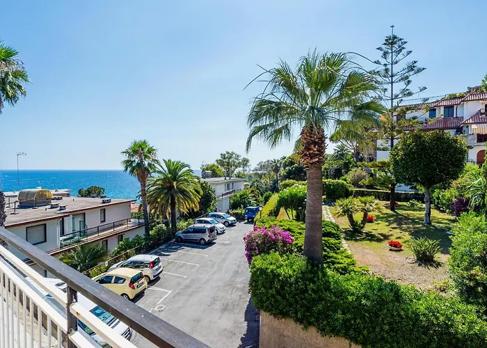 Guesthost - Tre Ponti Panoramic Seaview Lejlighed